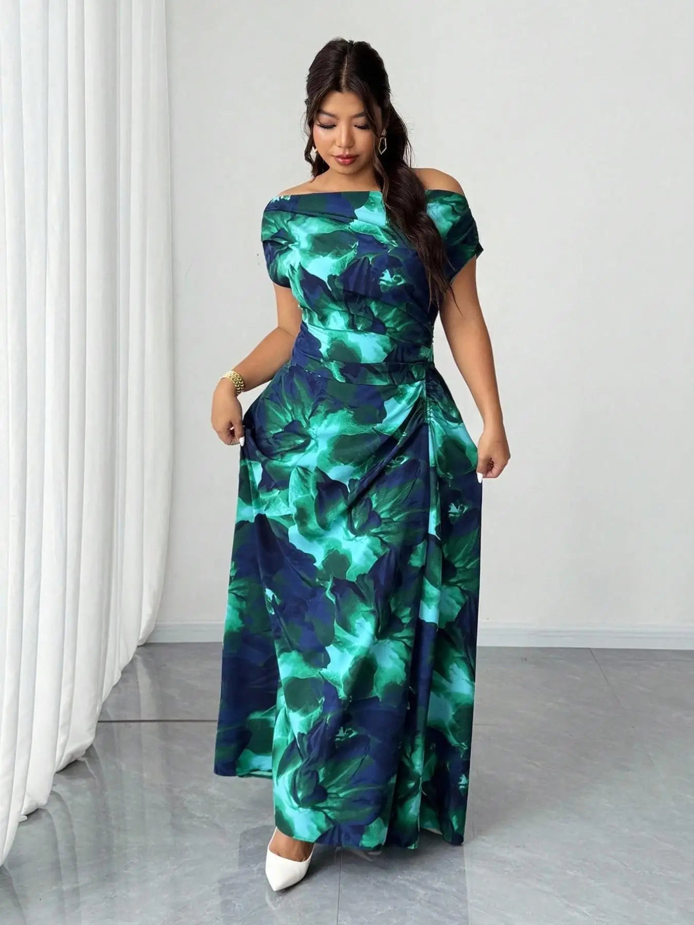 Plus Size One-Shoulder Dress, Bold All-Over Print, Fitted Waist Pleated Satin Midi, Elegant Party Evening Gown, Sleeveless