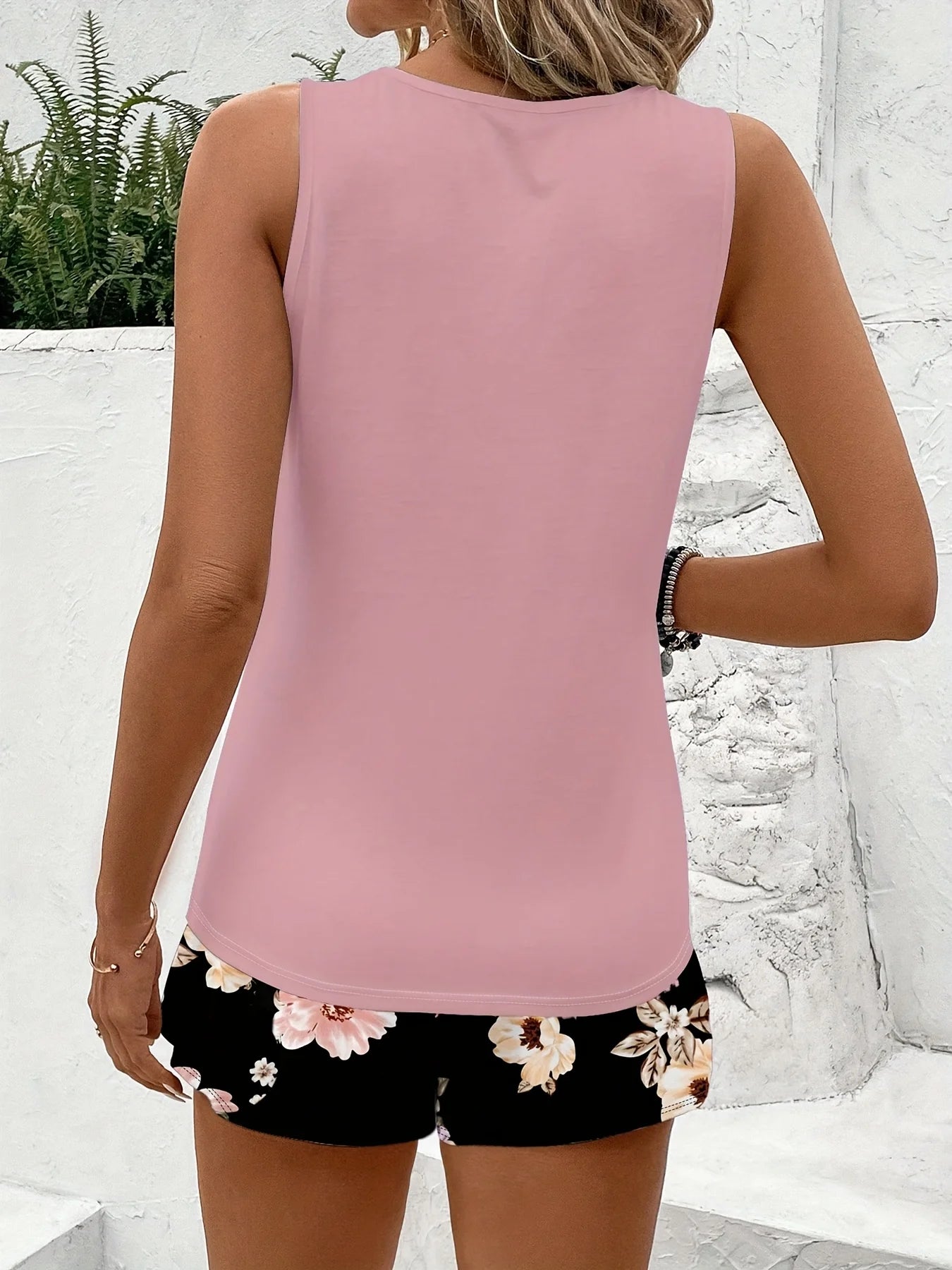 Sleeveless Floral Print Summer Top and Shorts Set for Women Casual Comfortable Outfit
