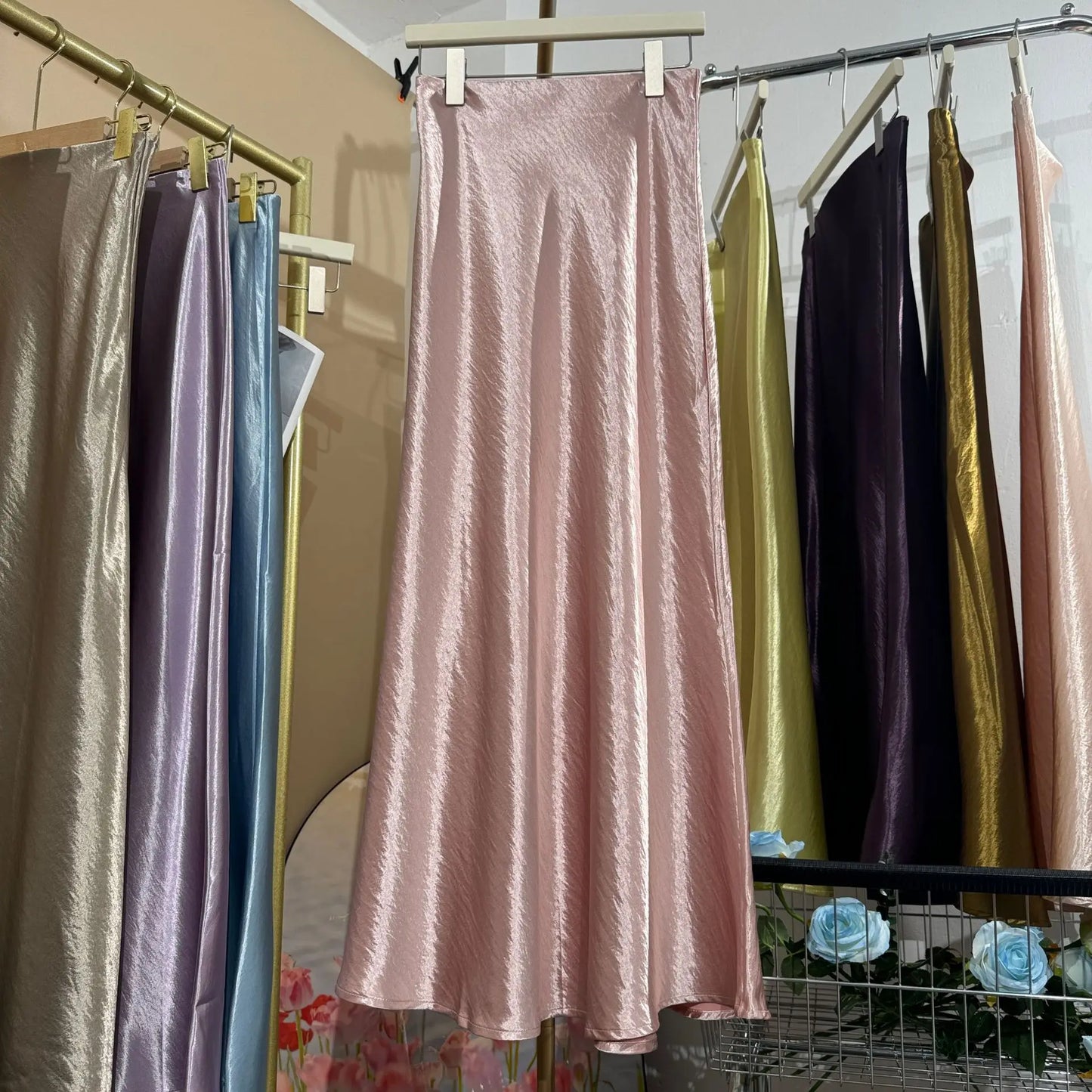 Glossy Satin Midi Skirt Women Elegant Quiet Luxury Basic Elastic-Waist Skirt