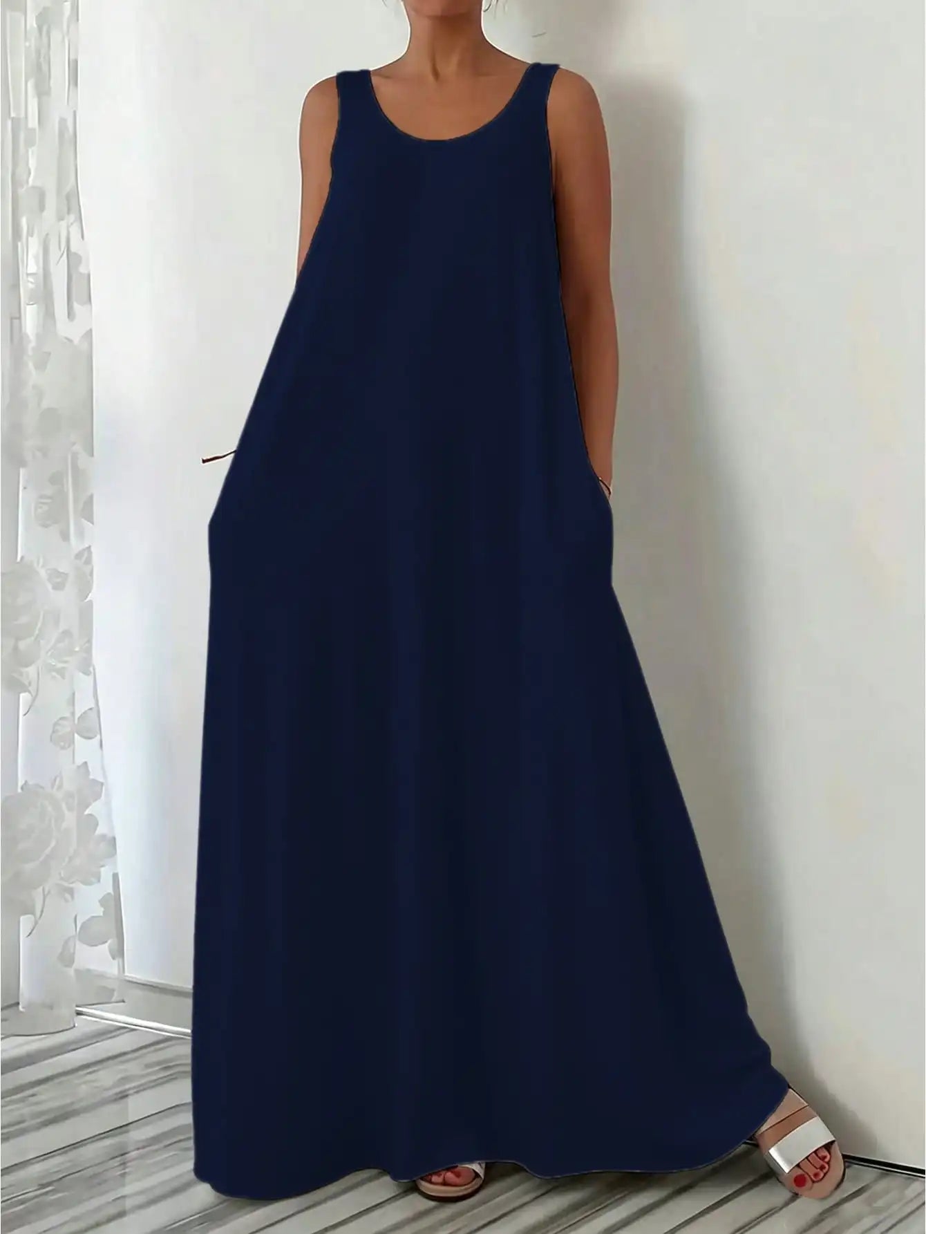 Large-size European and American style new casual fashion sleeveless loose pure color dress for women