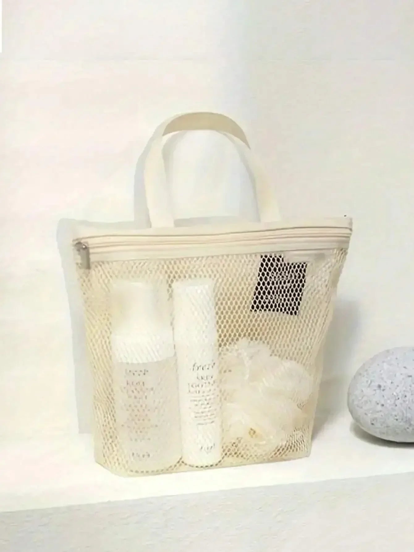 Lightweight Mesh Travel Toiletry Bag Hanging Storage Organizer With Zipper