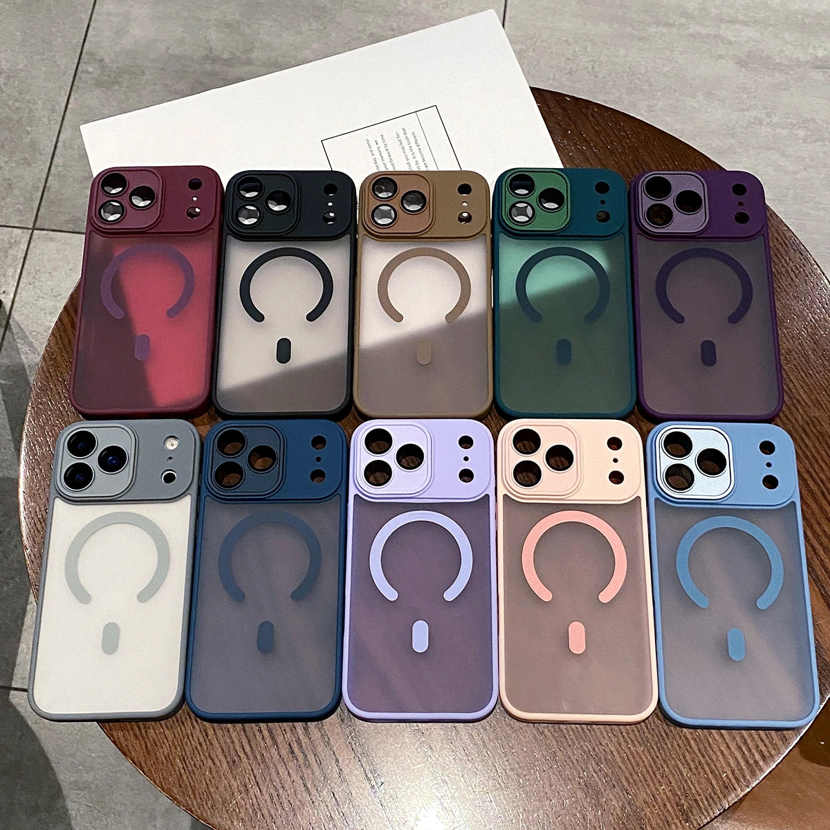 LICOERS Magnetic Case For iPhone 17 Pro Max Shockproof