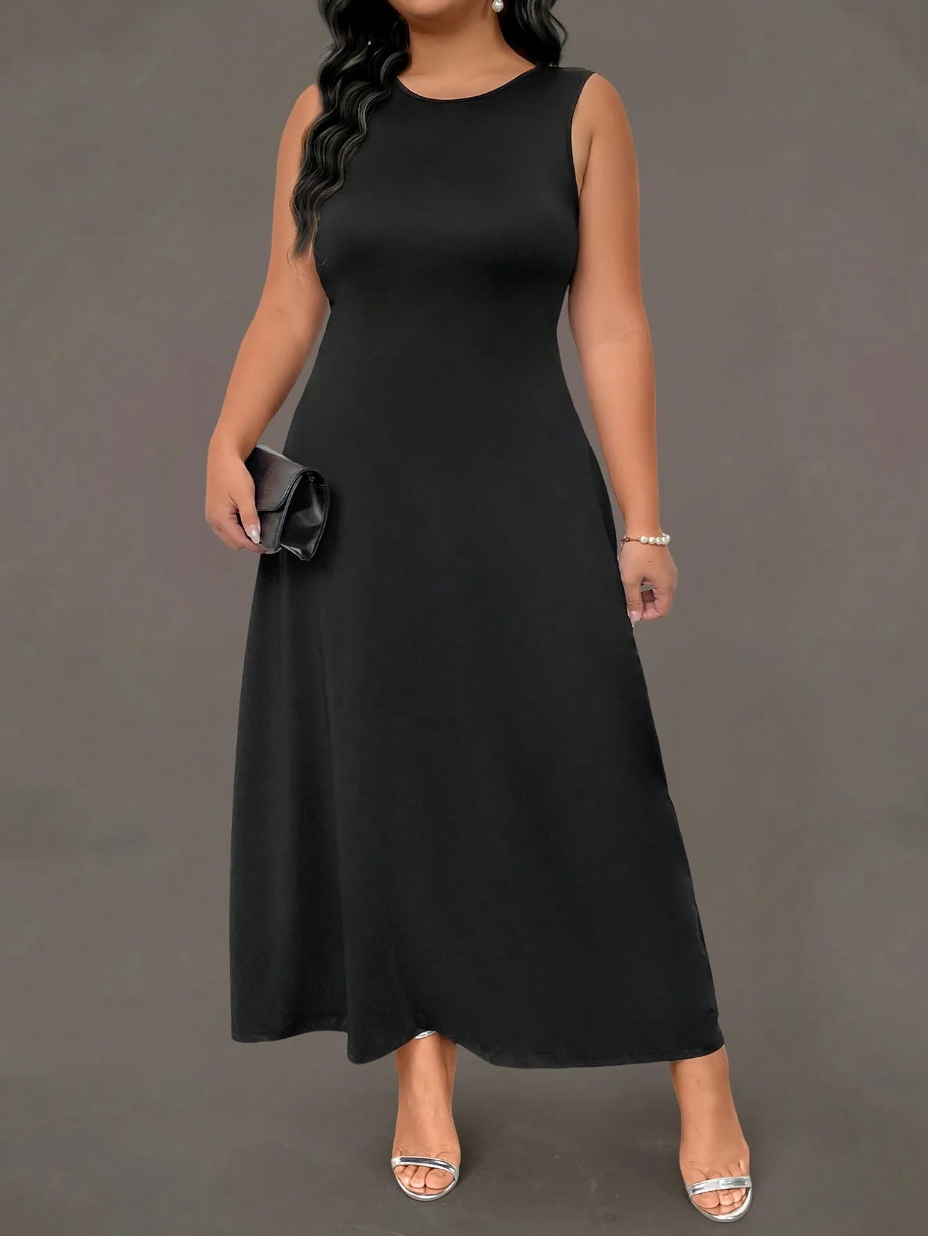 Black Sleeveless Crew Neck Maxi Dress with Side Pockets, Loose Fit