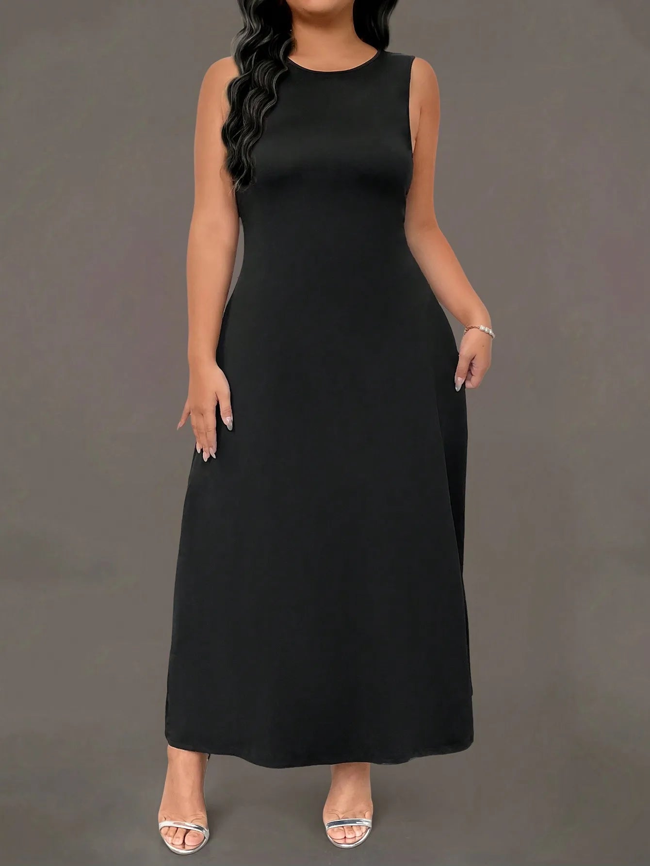 Black Sleeveless Crew Neck Maxi Dress with Side Pockets, Loose Fit