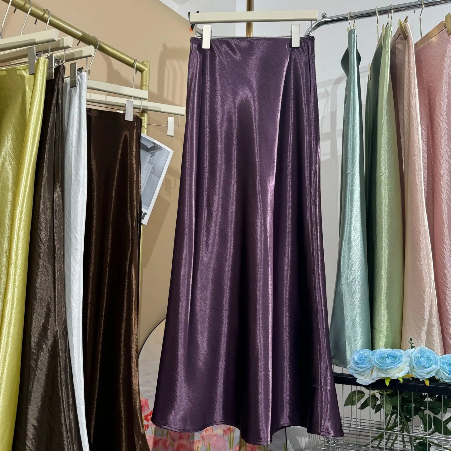 Glossy Satin Midi Skirt Women Elegant Quiet Luxury Basic Elastic-Waist Skirt