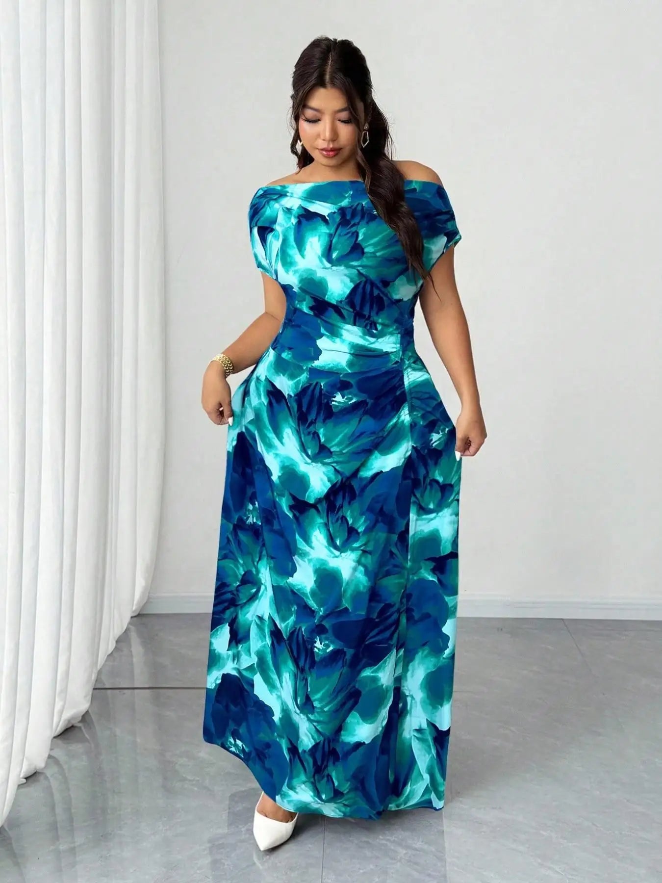 Plus Size One-Shoulder Dress, Bold All-Over Print, Fitted Waist Pleated Satin Midi, Elegant Party Evening Gown, Sleeveless