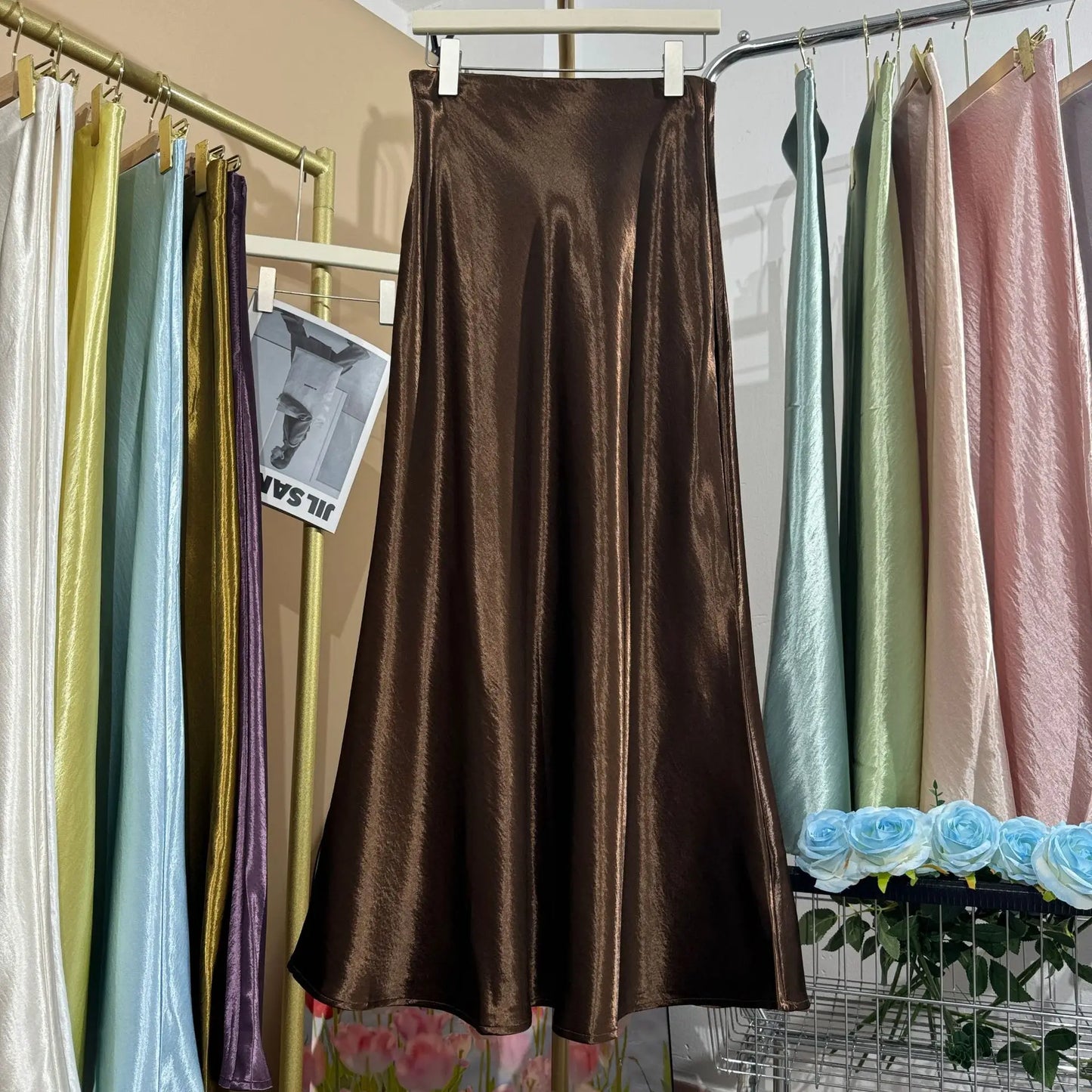 Glossy Satin Midi Skirt Women Elegant Quiet Luxury Basic Elastic-Waist Skirt