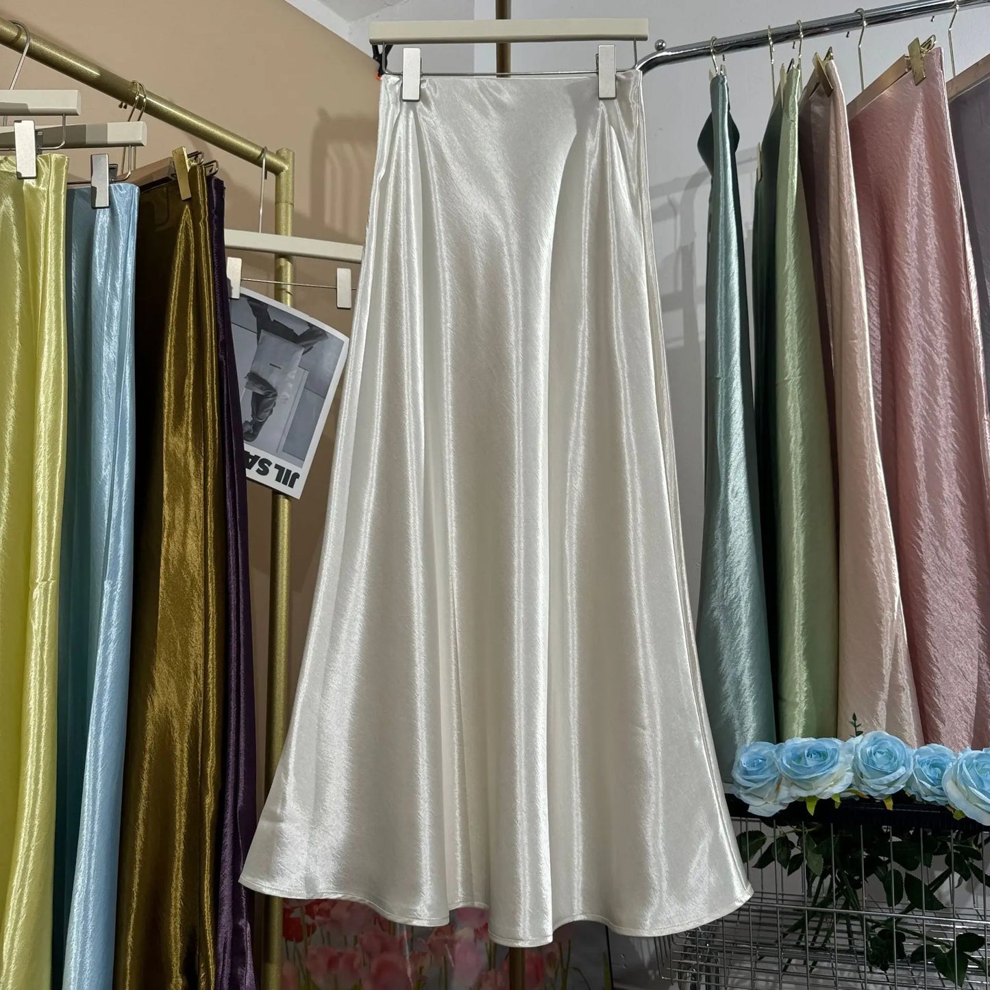 Glossy Satin Midi Skirt Women Elegant Quiet Luxury Basic Elastic-Waist Skirt